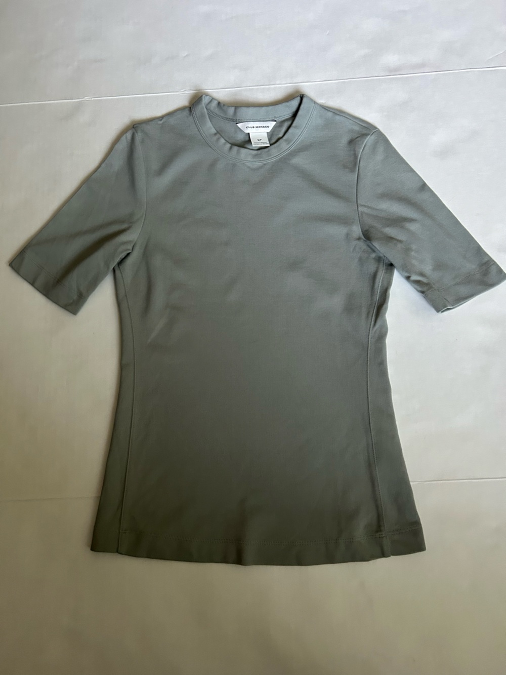 Club Monaco Olive Short-Sleeve Crewneck Top used Size S. - Picture 2 of 8